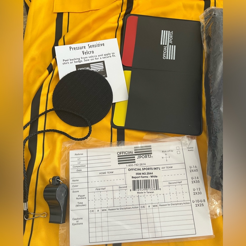 10pc USSF referee Kit: Men's USSF Gold Stripe Shirt (S), USSF Black shorts (M) - Picture 5 of 10